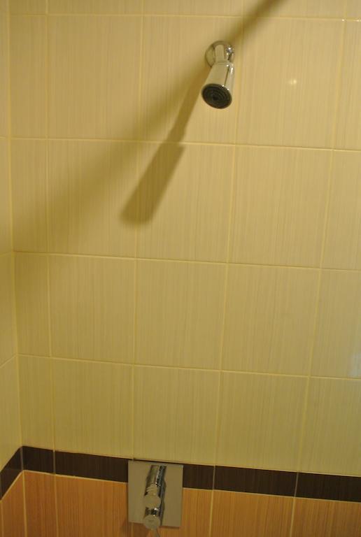 Chaikana Thani Hotel Phatthalung Room photo